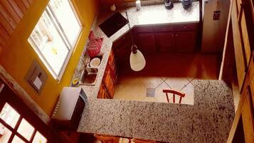 Luxury Villa, 4 Bedrooms, Accessible, Kitchen | Interior entrance