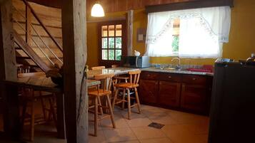 Free daily self-service breakfast