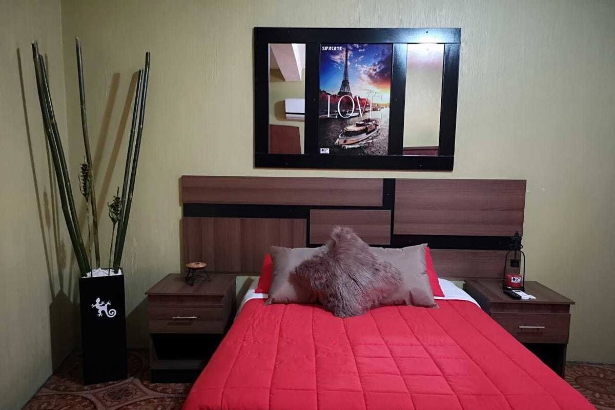 In-room safe, free WiFi