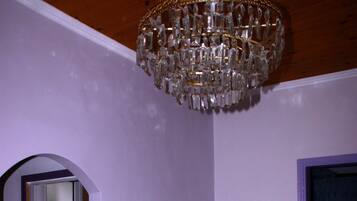 1 chambre, fer et planche Ă repasser, Wi-Fi gratuit, draps fournis