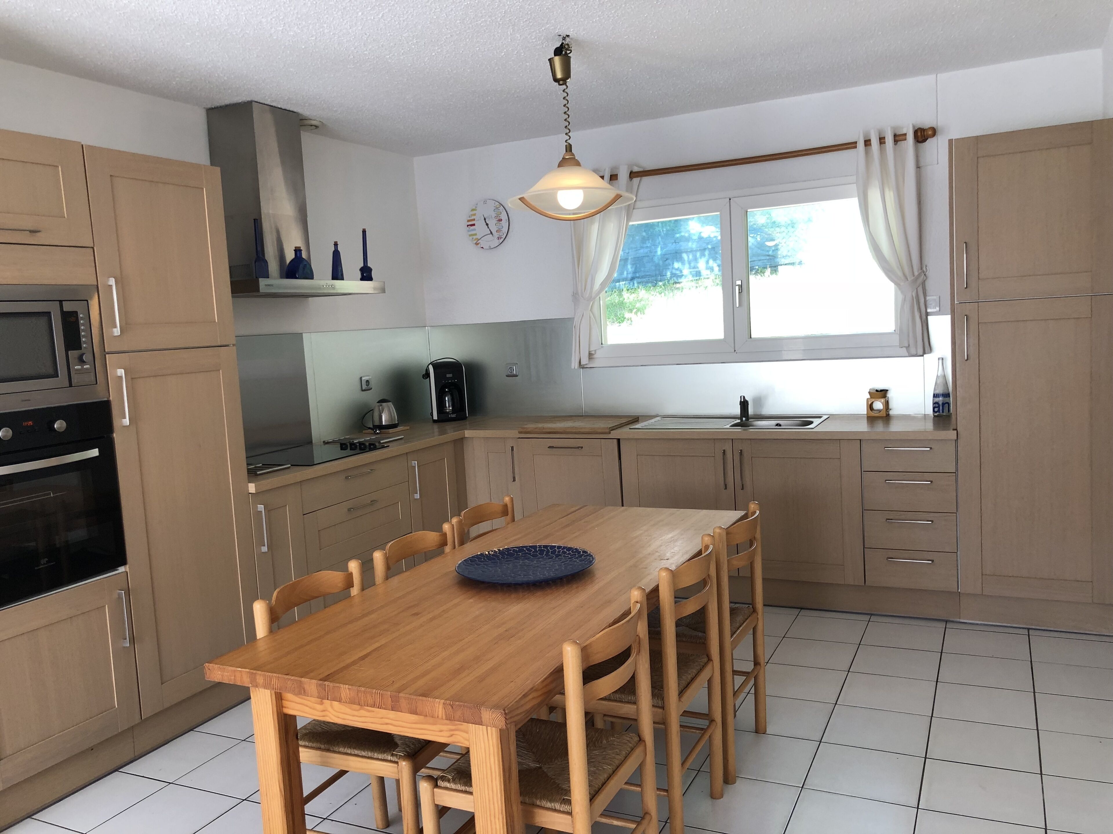 4-bedroom pool villa for 10 in Lacanau-Océan, 400 m from the beach