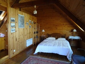 3 chambres, fer et planche à repasser, Wi-Fi gratuit