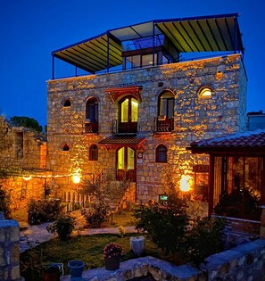 Front of property - Qekik Kazdağları (Ayvacik)