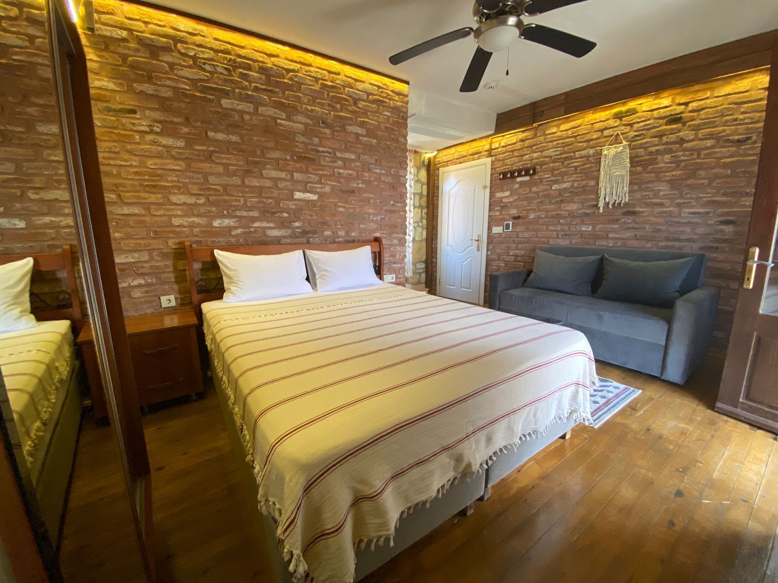 Design Double Room, 1 Bedroom, Non Smoking, Sea View with Balcony