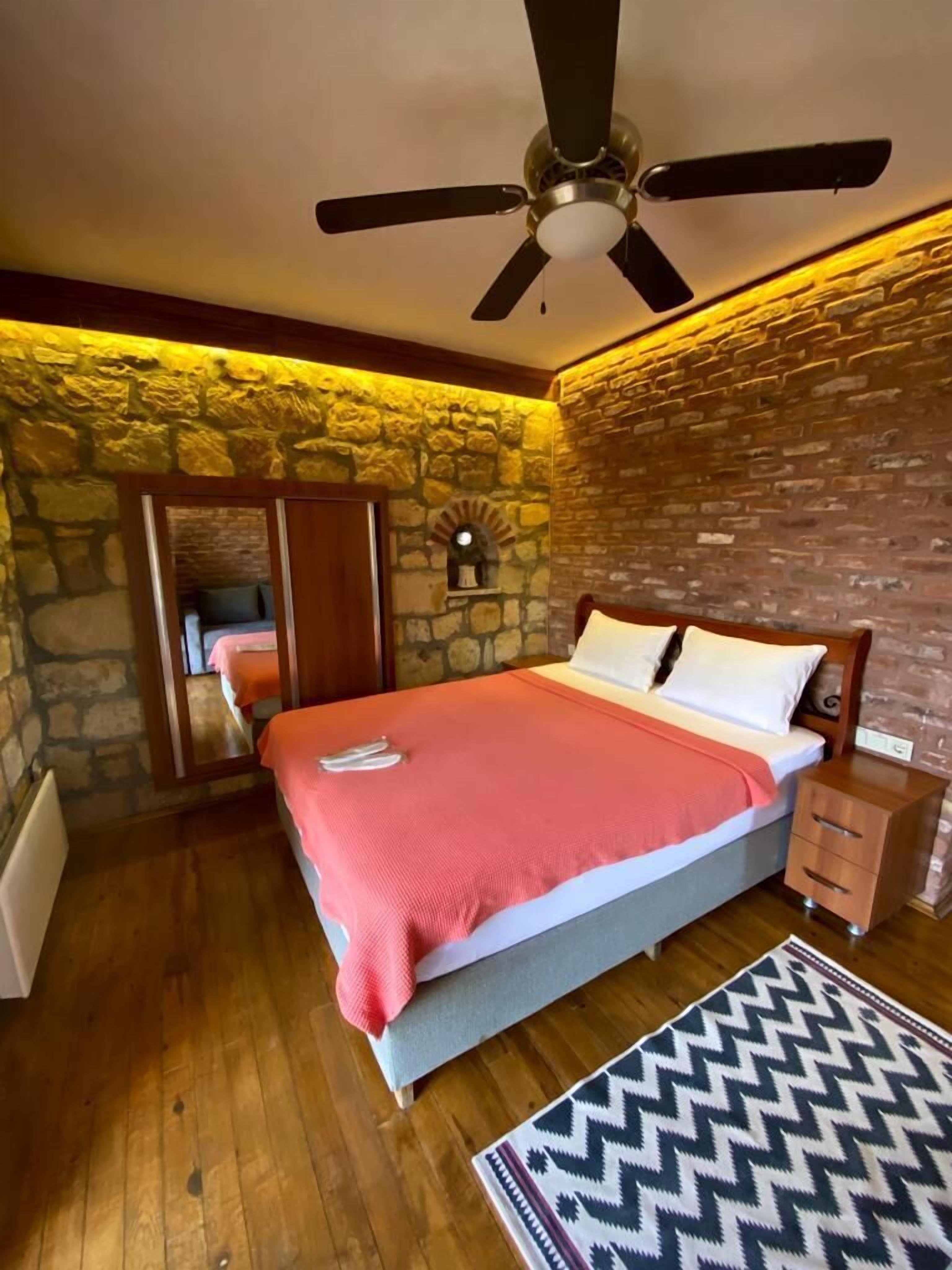 design double room, 1 bedroom, non smoking, sea view with balcony | 1 bedroom, egyptian cotton sheets, premium bedding