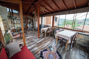 Exterior - Qekik Kazdağları (Ayvacik)