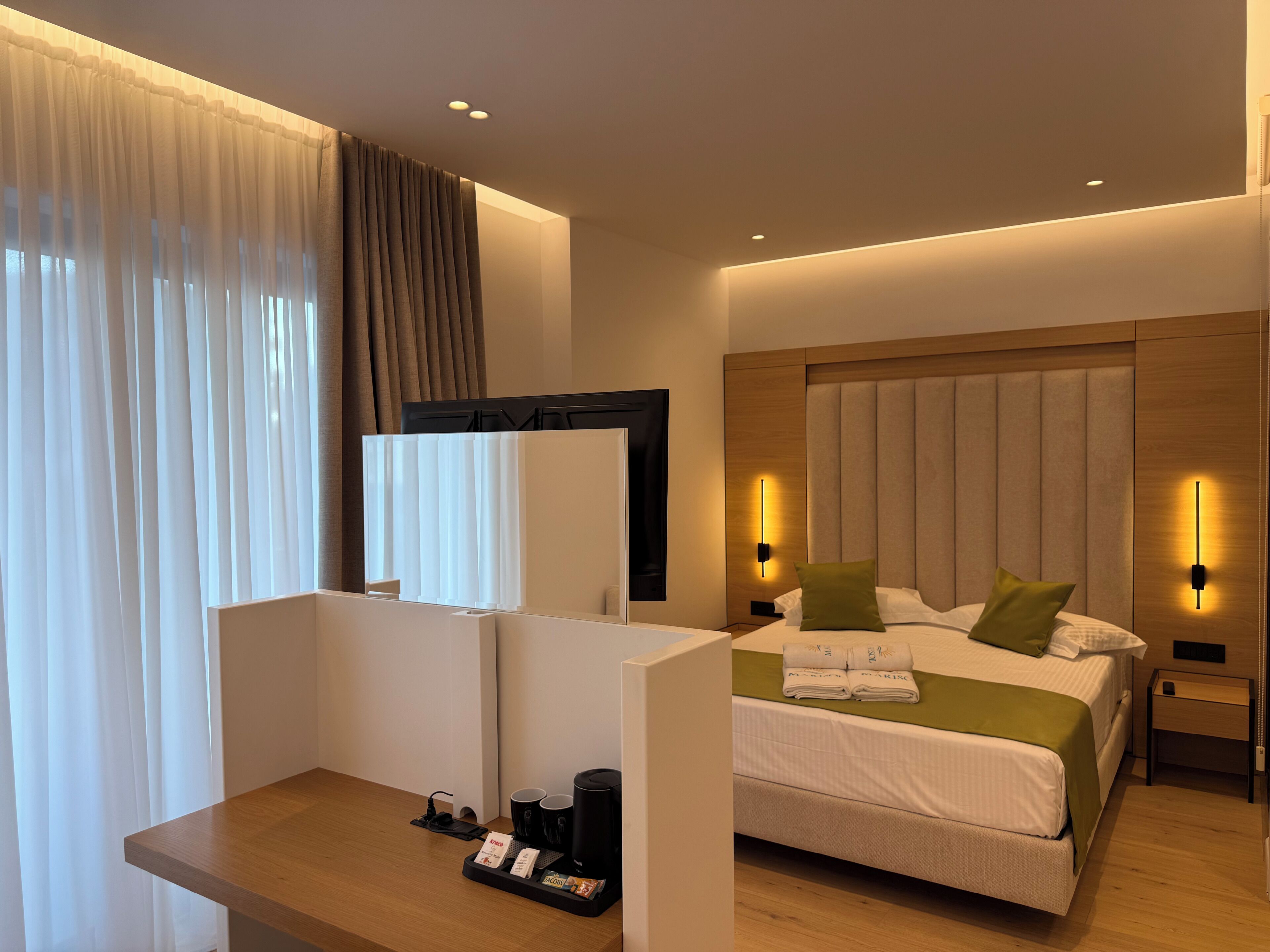 Egyptian cotton sheets, premium bedding, memory foam beds, in-room safe