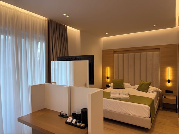 Marisol Hotel - Saranda