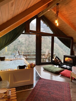 Jetted tub - Seyr-i Cennet Dag Evleri (Camlihemsin)