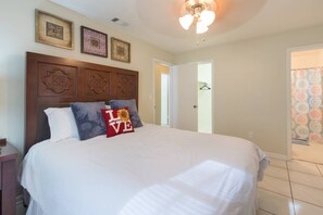 3 bedrooms, iron/ironing board, free WiFi, bed sheets