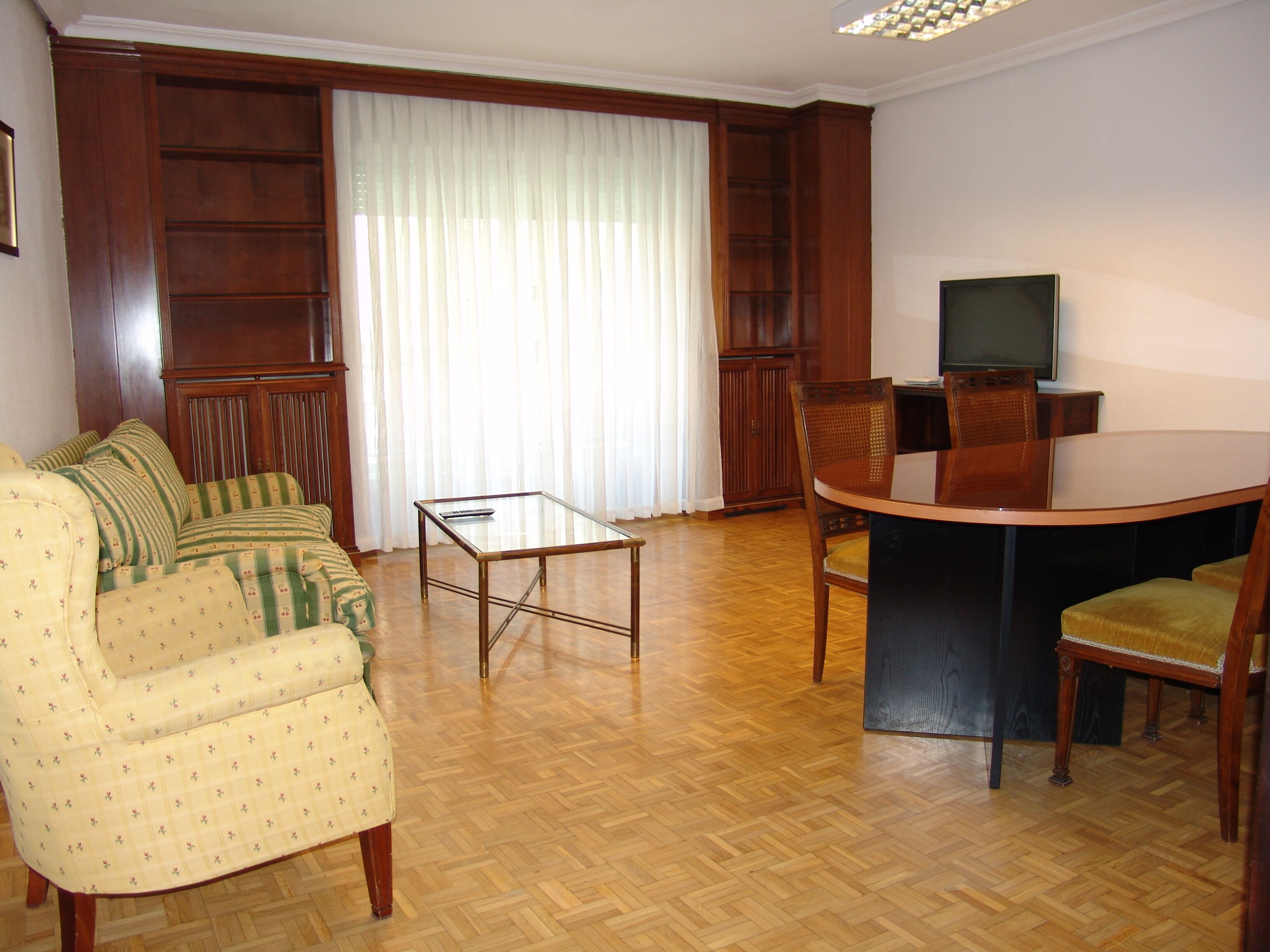 Spacious and luxurious full apartment in the center of Salamanca 