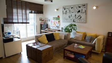 Televisie en een tafeltennistafel