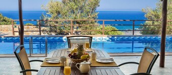 Traditional villa w/pool & seaview near Elafonissi