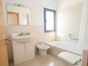 Badewanne, Haartrockner