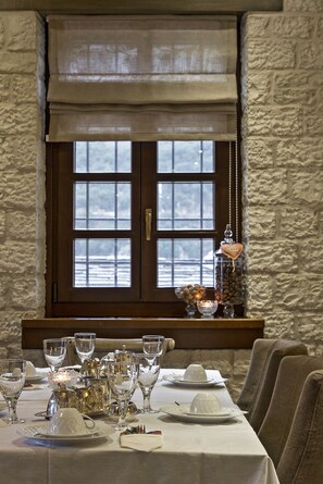 Dining - Aberratio Boutique Hotel (Zagori)