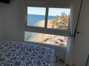 2 slaapkamers, een kluis op de kamer, een strijkplank/strijkijzer