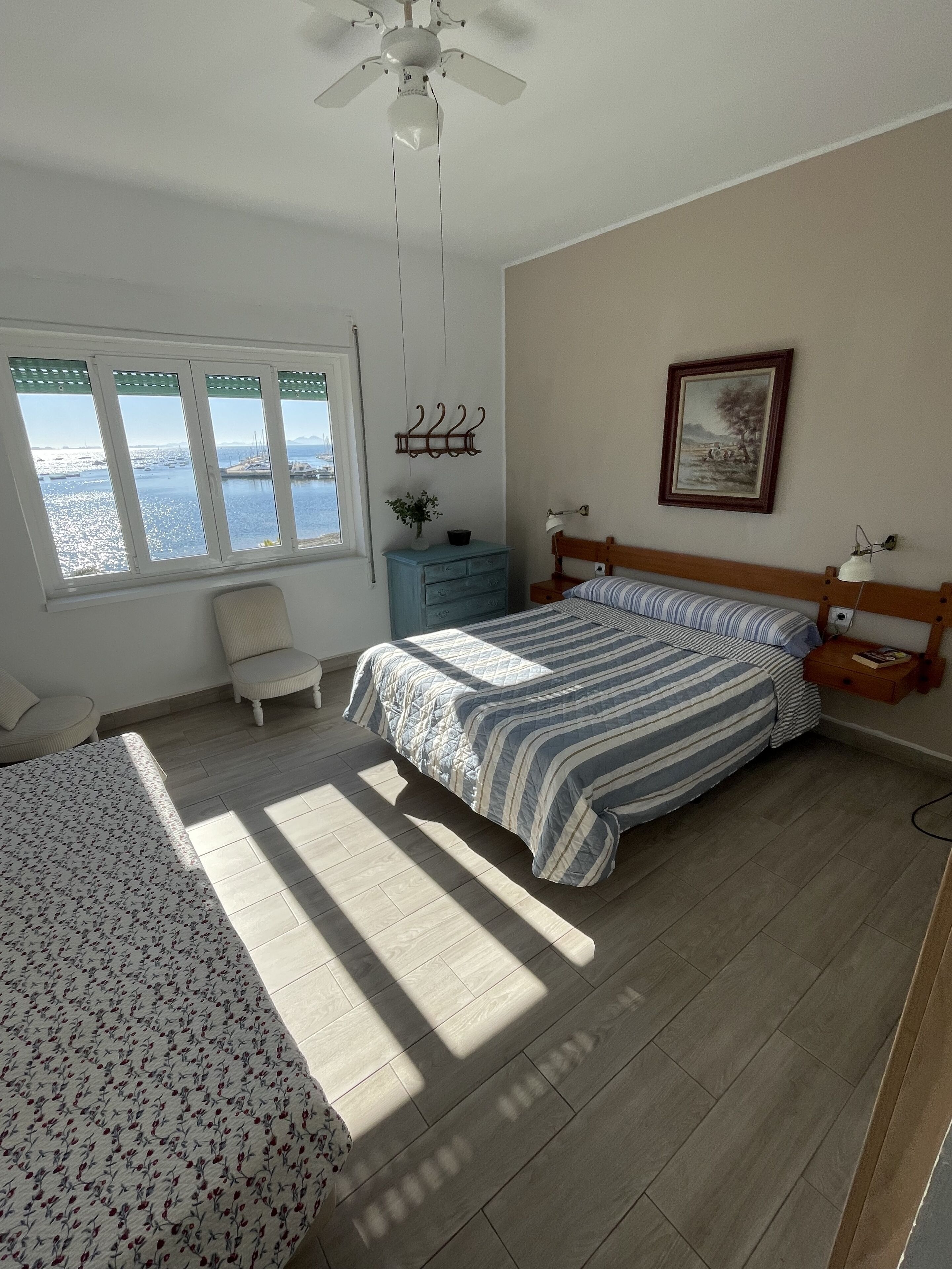 4 camere, ferro/asse da stiro, Wi-Fi gratuito, lenzuola