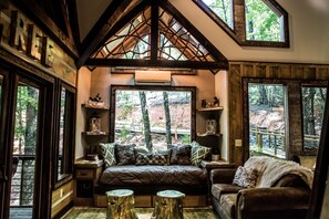 Smart TV, fireplace, DVD player