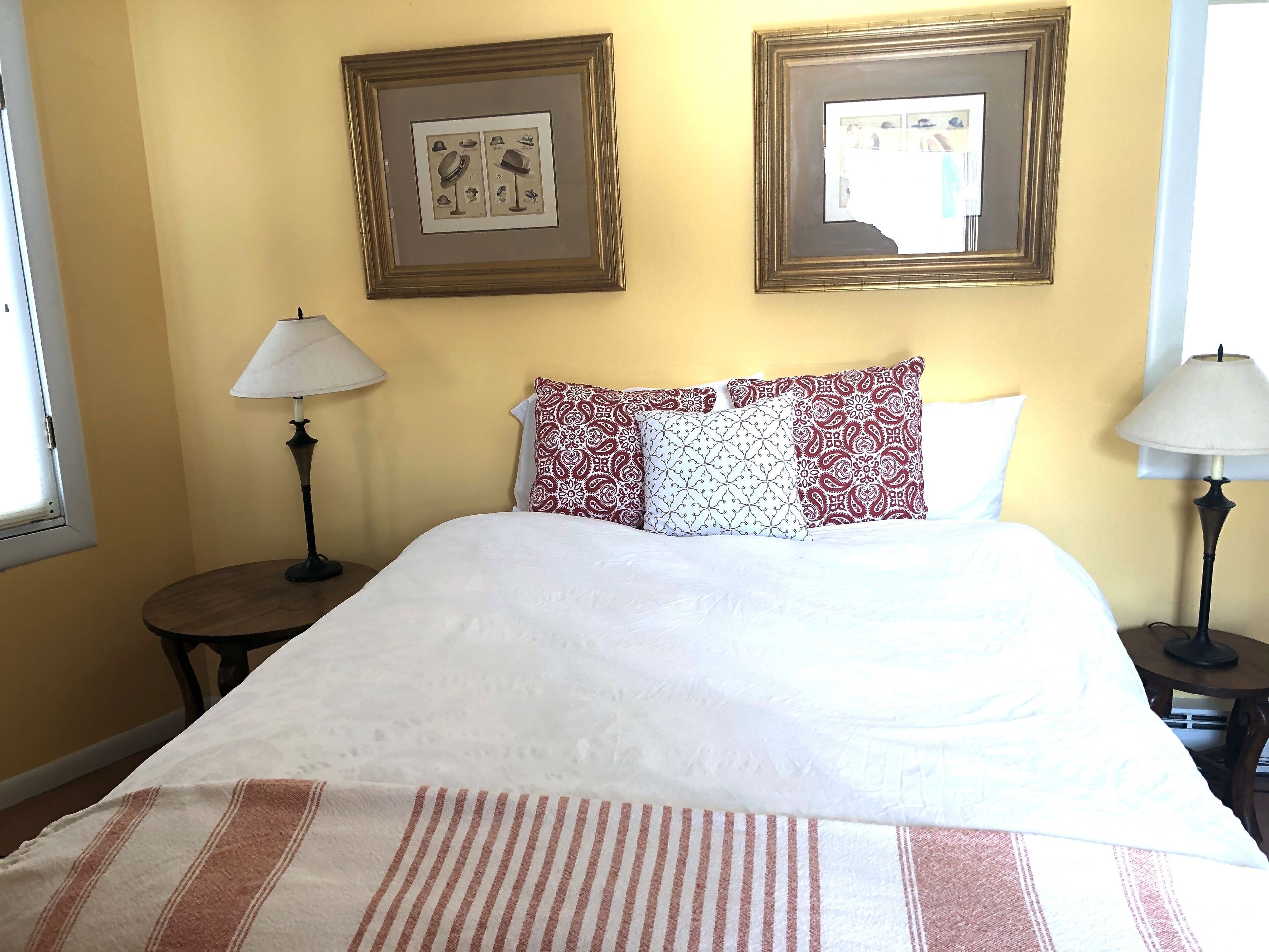 2 dormitorios, escritorio, tabla de planchar con plancha y wifi