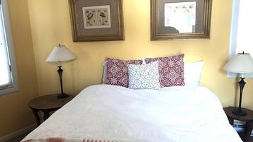 2 dormitorios, escritorio, tabla de planchar con plancha y wifi