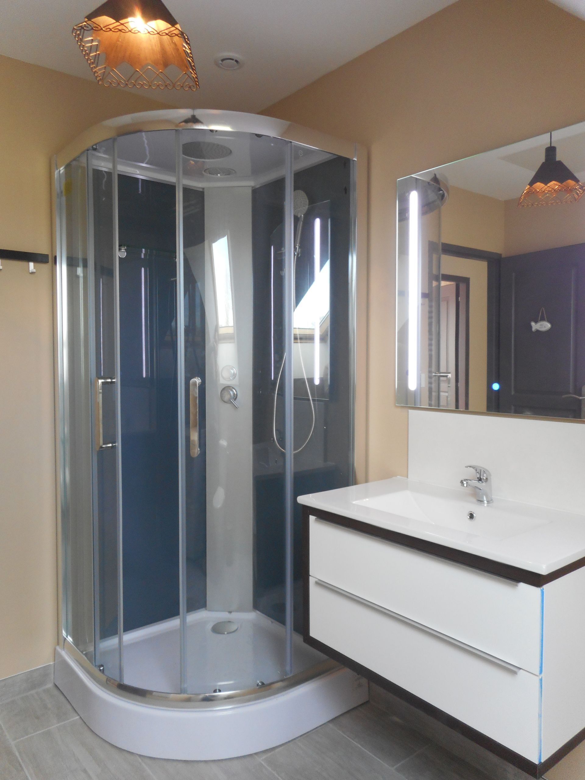 Een douche, een haardroger
