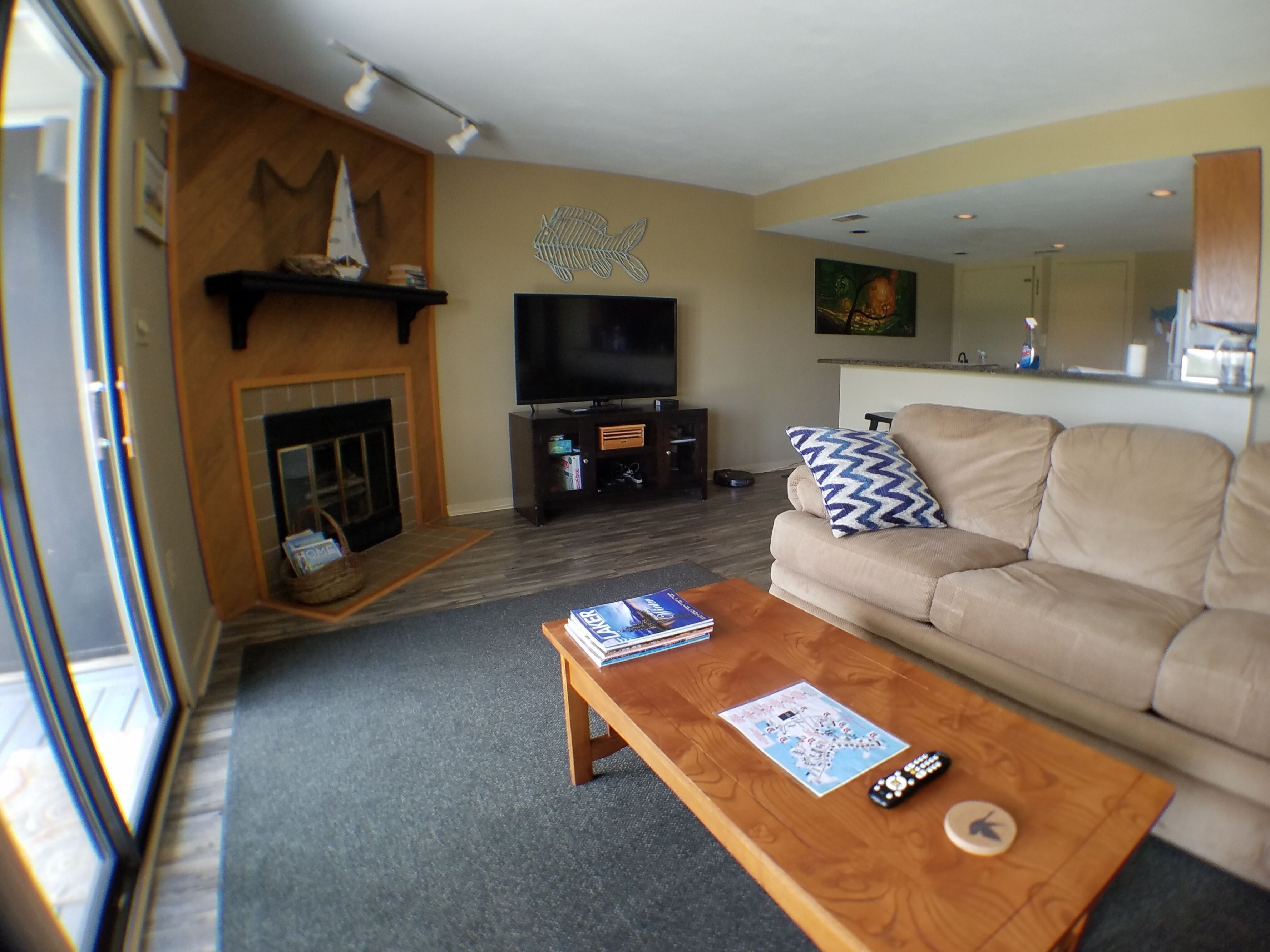 Cozy Environmentally Aware Condo With Lake/Mountain Views + Many Amenities!