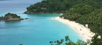 LUX 3 King BR Pool Villa with Generator overlooking Cruz Bay with amazing views