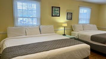 5 chambres, fer et planche à repasser, Wi-Fi gratuit, draps fournis