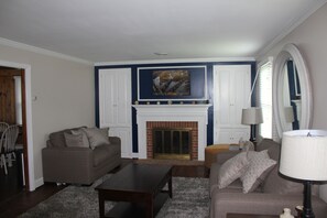 Smart TV, DVD player