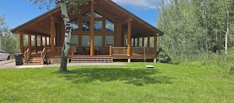 Leigh Creek Log Home