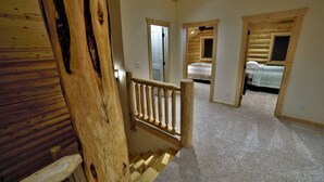 Room - Leigh Creek Log Home (Tetonia)