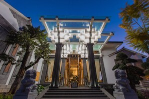 Fachada de la propiedad