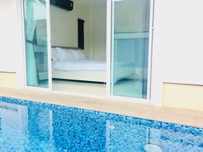 3-Bedroom Villa with Private Pool | 3 bedrooms, blackout drapes, soundproofing, free WiFi - M Tropical Villa - East Pattaya (Pattaya)