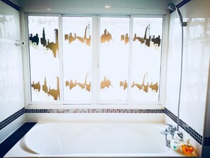 3-Bedroom Villa with Private Pool | Deep-soaking bathtub - M Tropical Villa - East Pattaya (Pattaya)