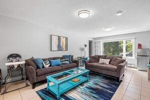 Smart TV, fireplace, video games, DVD player