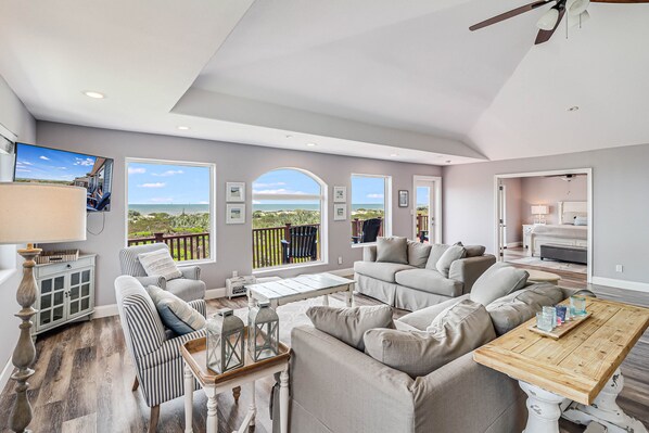 TV, table football, ping pong - Beachfront & FABULOUS! Refreshing Private Pool! (Port Aransas)