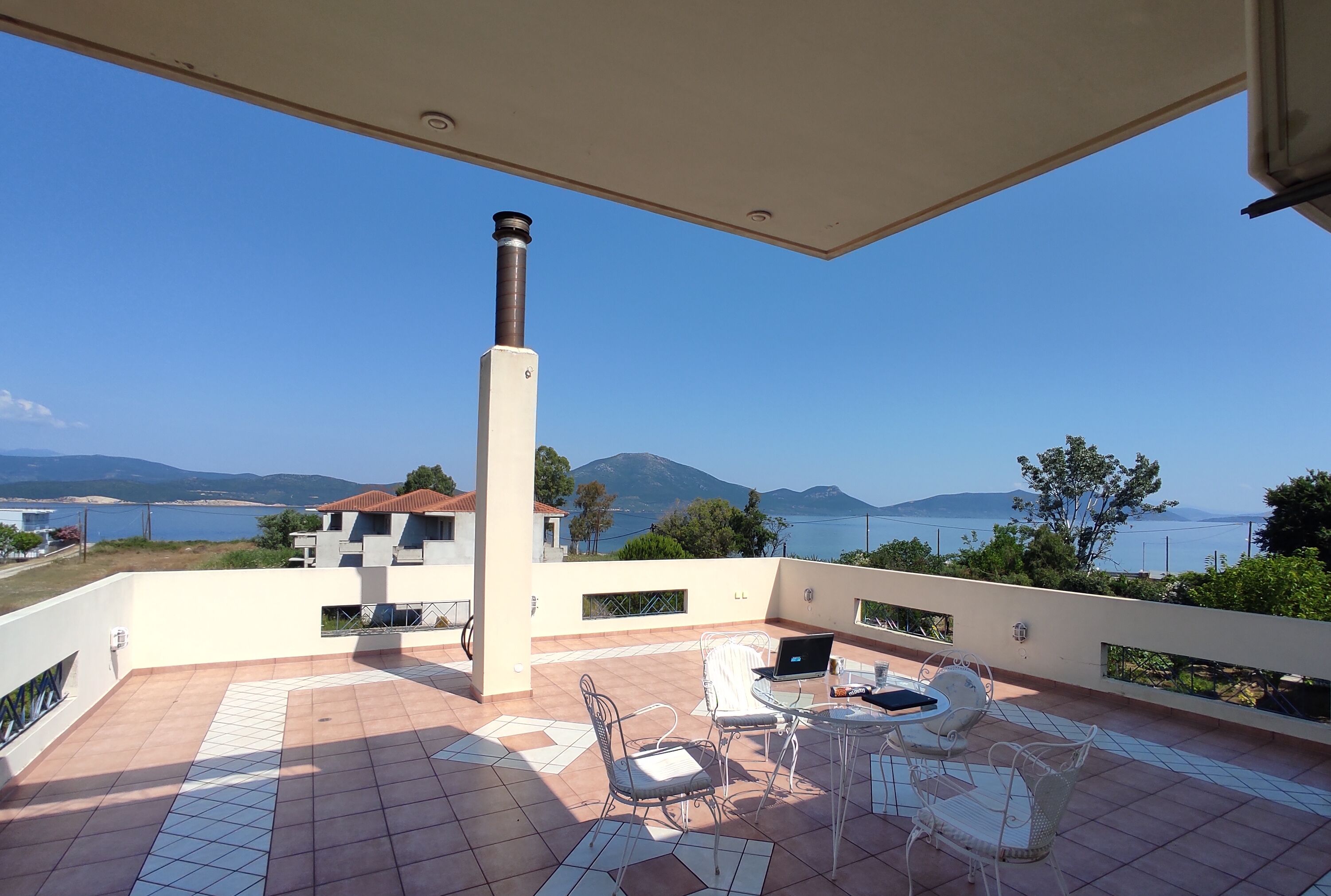 Talo, 4 makuuhuonetta | Terassi/patio