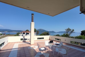 House, 4 Bedrooms | Terrace/patio - Agiokampos Luxurious Resort (Istiaia-Aidipsos)