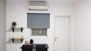 Tomannsrom | Minibar, skrivebord, wi-fi (inkludert) og sengetøy