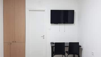 Minibar, desk, free WiFi, bed sheets
