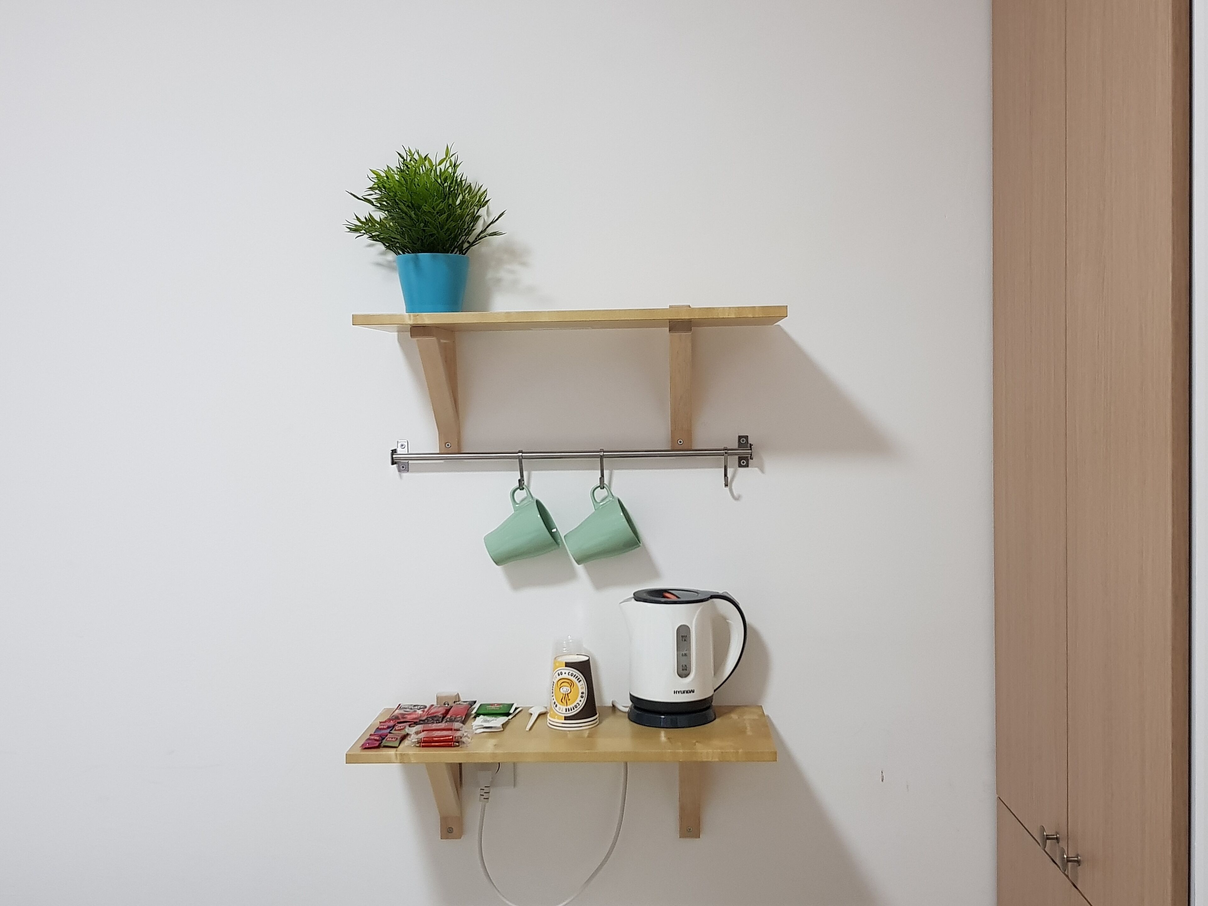 basic double room | minibar, desk, free wifi, bed sheets