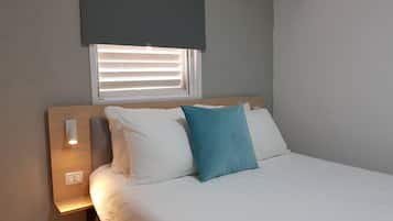 Minibar, desk, free WiFi, bed sheets