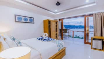 Luxury Villa, 1 Bedroom | 1 bedroom, minibar, in-room safe, desk