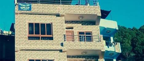 Overnatningsstedets facade