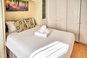 Maison Exclusive, 3 chambres | 1 chambre, literie de qualité supérieure, fer et planche à repasser