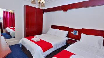 Standard Suite, Ensuite | Hypo-allergenic bedding, free WiFi, bed sheets
