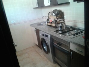 電冰箱、微波爐、烤箱、咖啡機/沖茶器