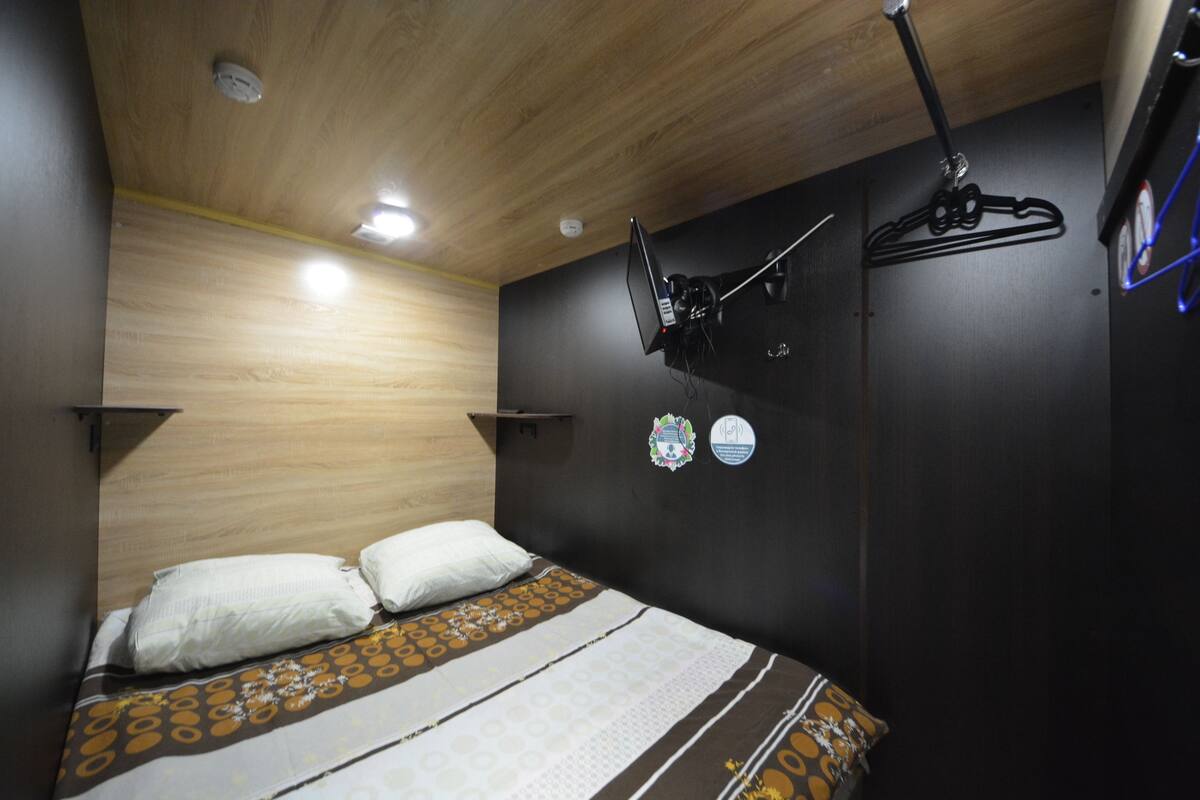 Grand Double Room | Seterika/papan seterika, Wi-fi percuma, cadar katil