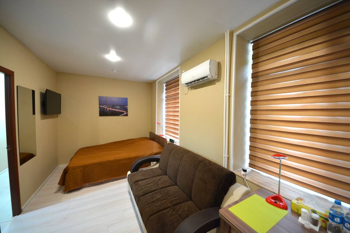 Basic Studio | Seterika/papan seterika, Wi-fi percuma, cadar katil