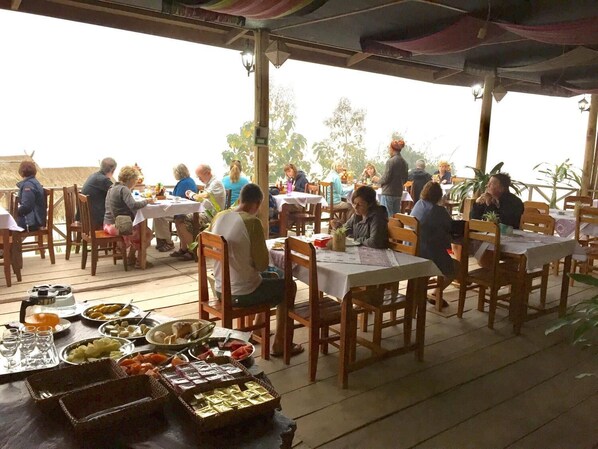 Local and international cuisine